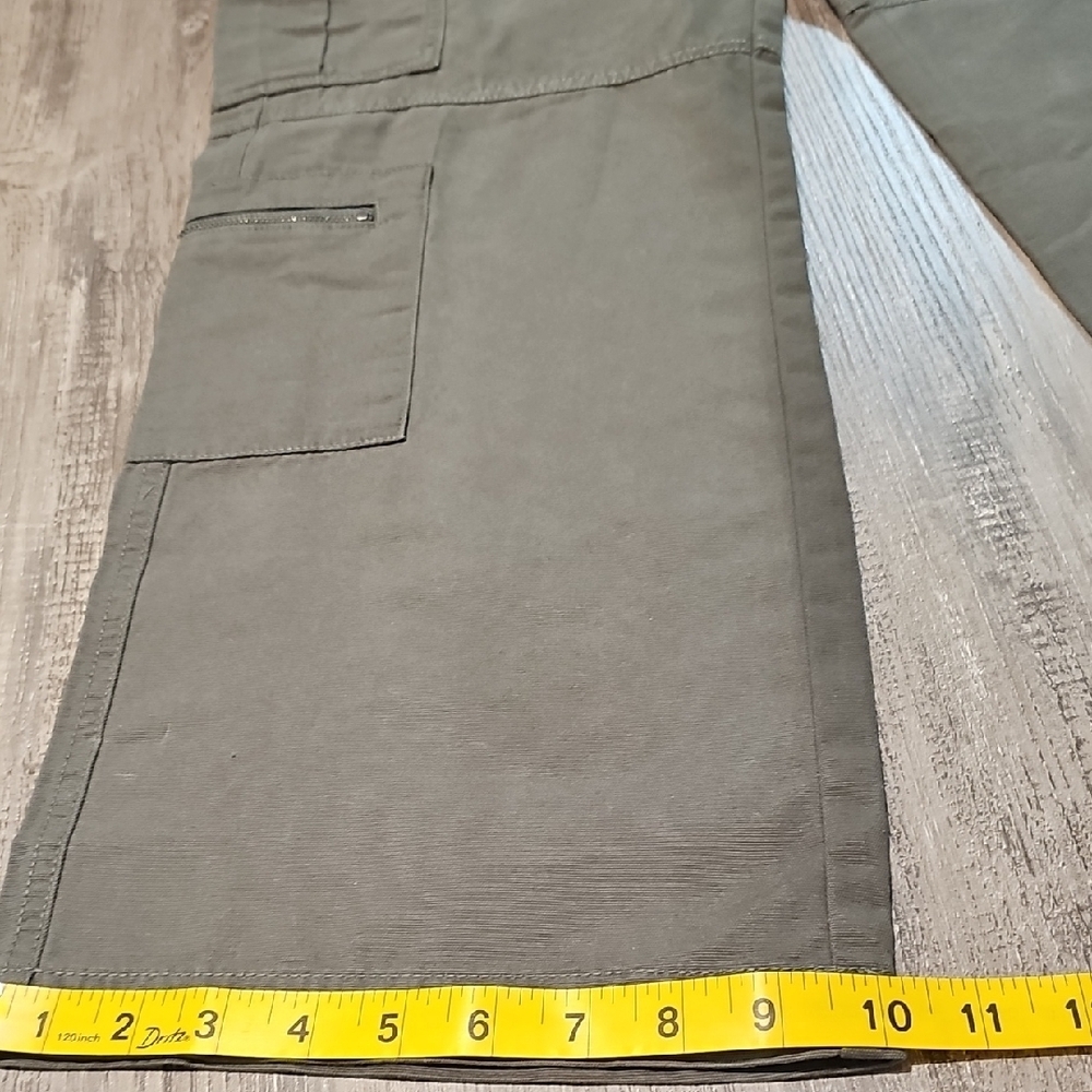 Aeropostale Women's Straight Leg Cargo Pants in Olive - Picture 7 of 8